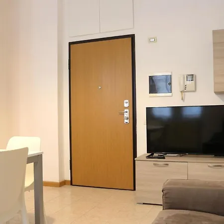 Super Rogoredo Vacation - 4 People Milan